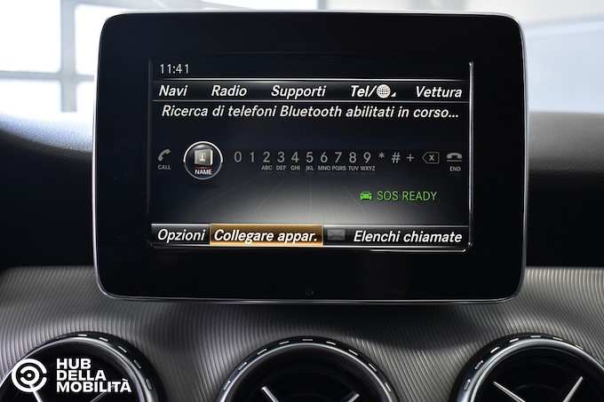 MERCEDES-BENZ GLA 200 d Automatic 4Matic Sport